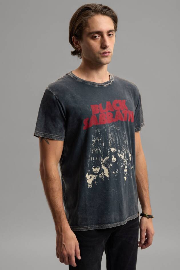 HERENCIA REMERA BLACK SABBATH 02