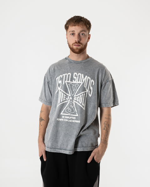VIEJASCUL REMERA OVERSIZE ESTO SOMOS WASHED