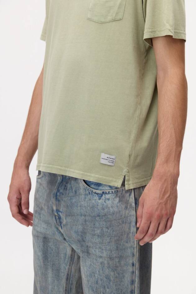 BOWEN ESSENTIAL DYED POCKET TEE