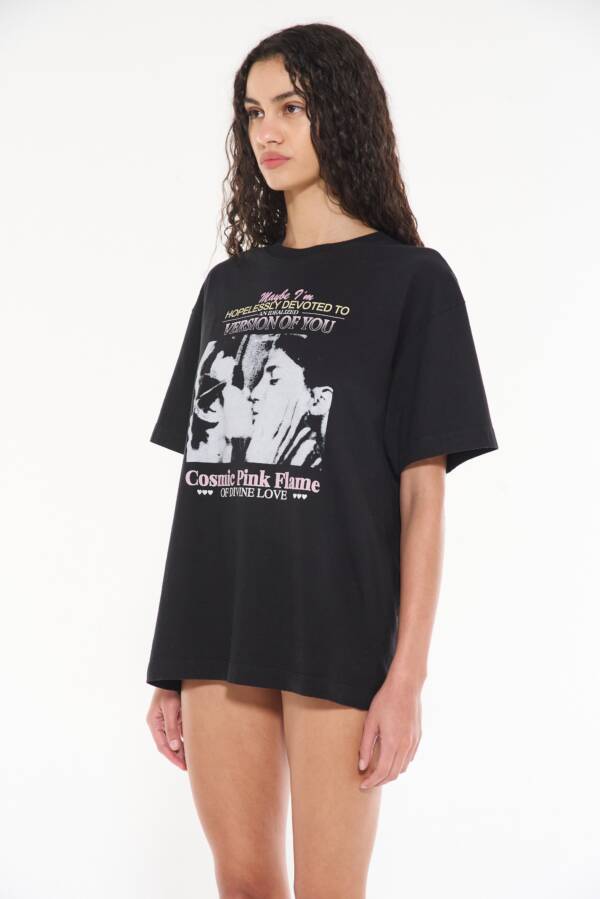 AY NOT DEAD REMERA COSMIC FLAME - Image 3