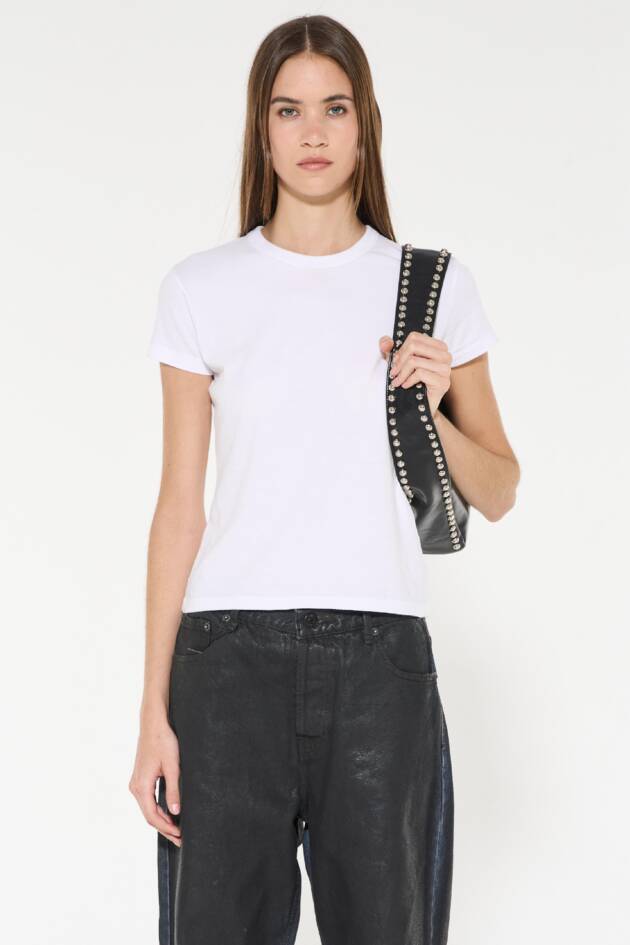 AY NOT DEAD REMERA BASIC