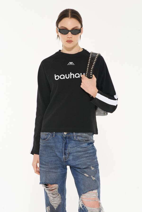 AY NOT DEAD REMERA FUTBOL BAUHAUS - Image 2