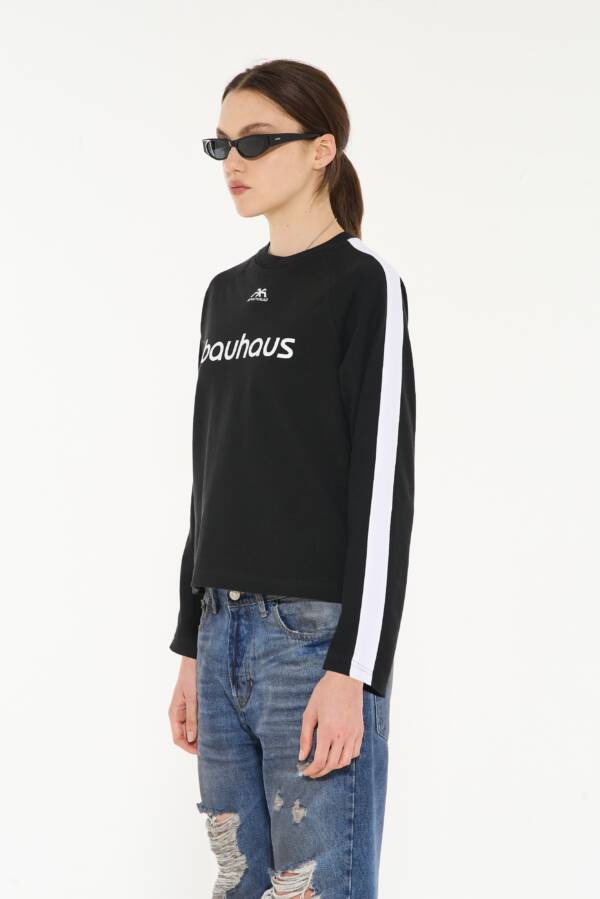 AY NOT DEAD REMERA FUTBOL BAUHAUS - Image 3