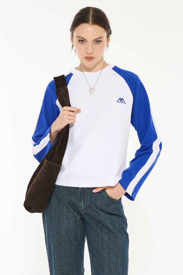 AY NOT DEAD REMERA FUTBOL LOGO