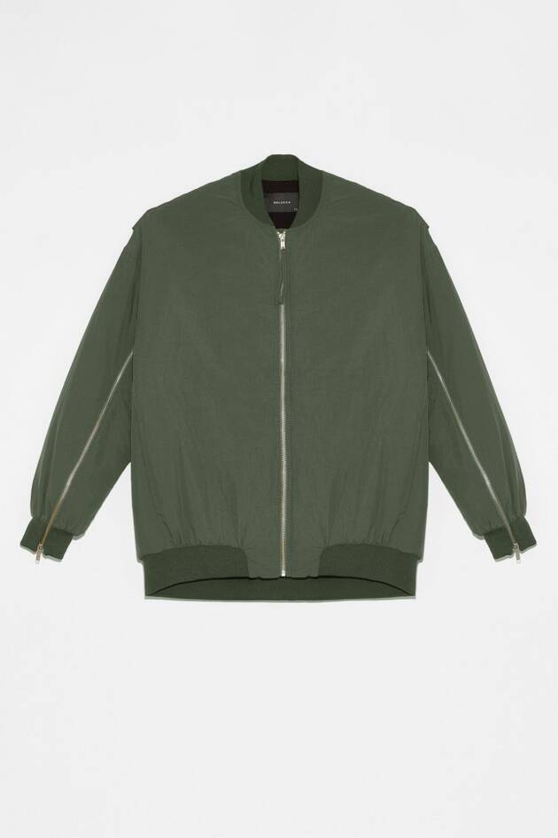DELUCCA CAMPERA SURREY