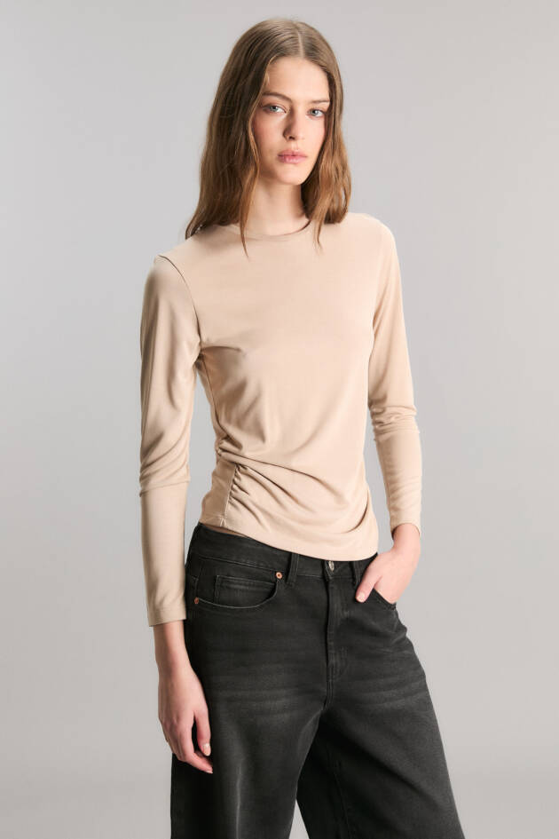 KOSIUKO REMERA CARRIE