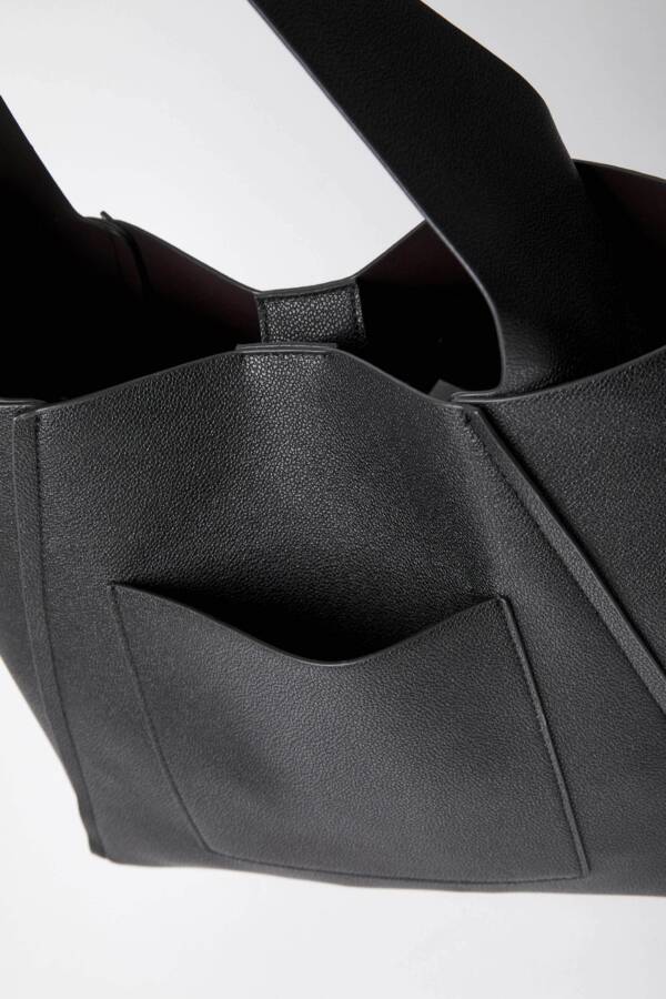 MISHKA CARTERA BETTE - Image 5