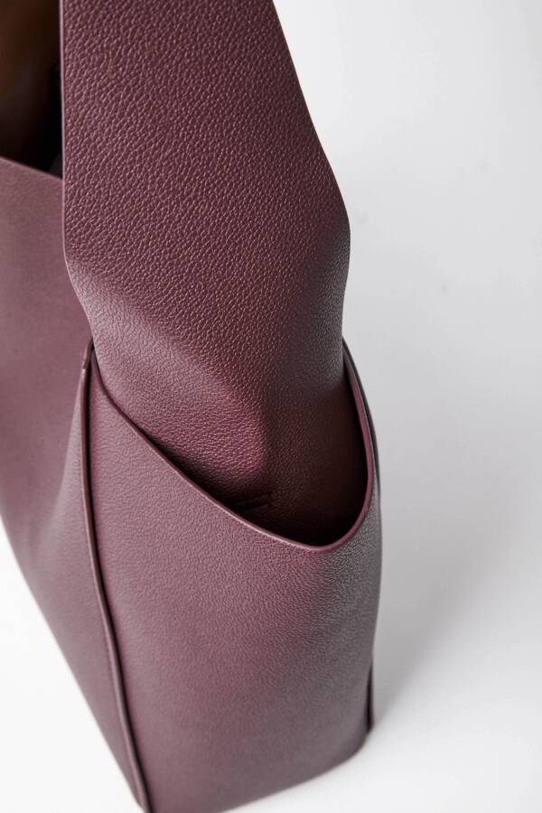 MISHKA CARTERA BETTE - Image 4