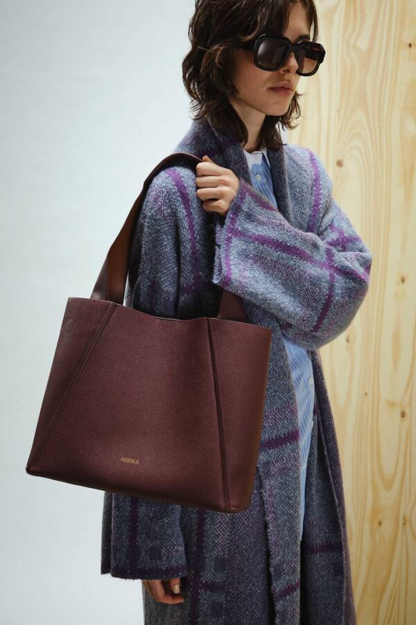 MISHKA CARTERA BETTE - Image 5