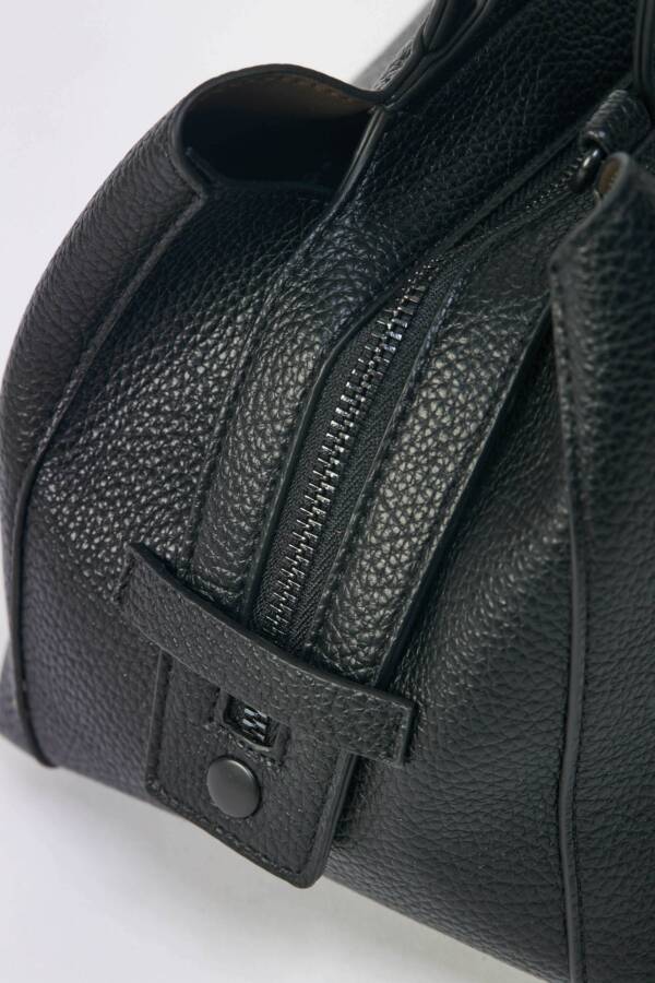 MISHKA CARTERA NEW TERRANOVA - Image 6