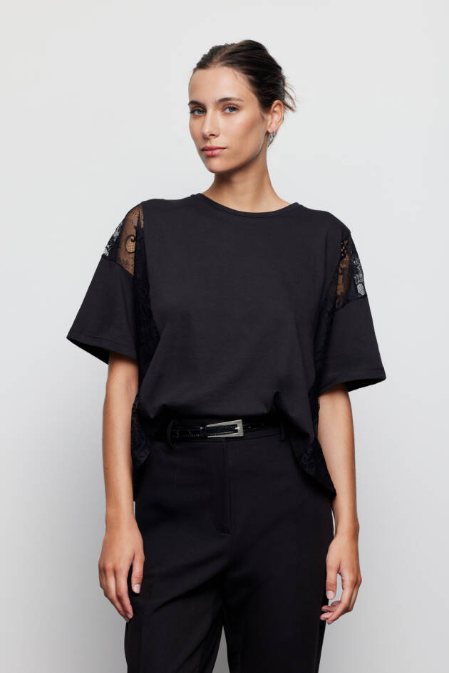 TUCCI REMERA CARO