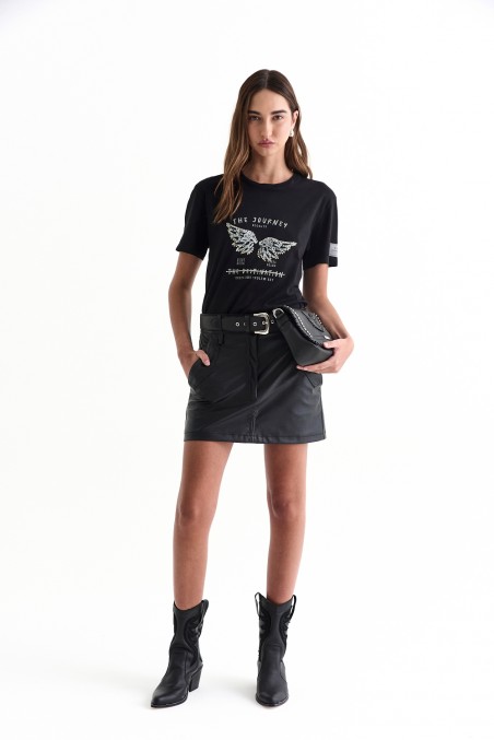 VESNA REMERA HERA ALAS NEGRO