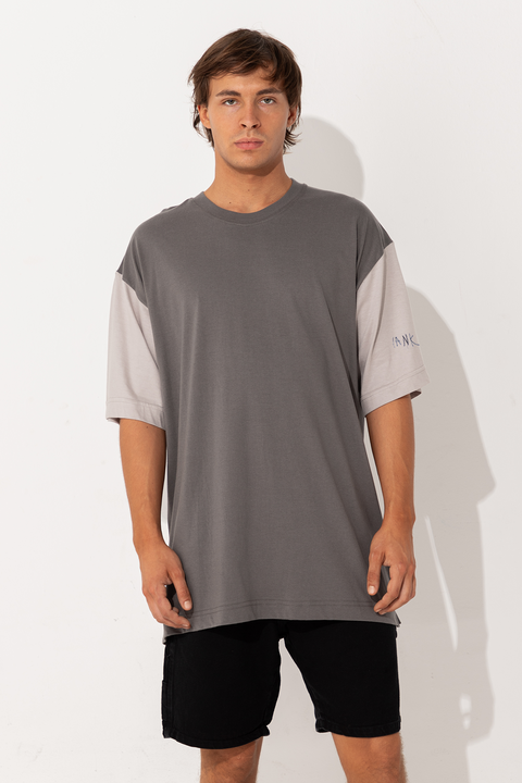MANKI REMERA OS EROS GRIS
