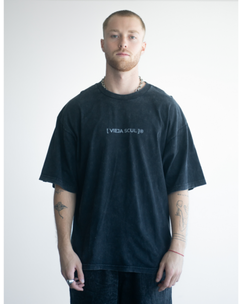 VIEJASCUL REMERA OVERSIZE SCORPION WASHED