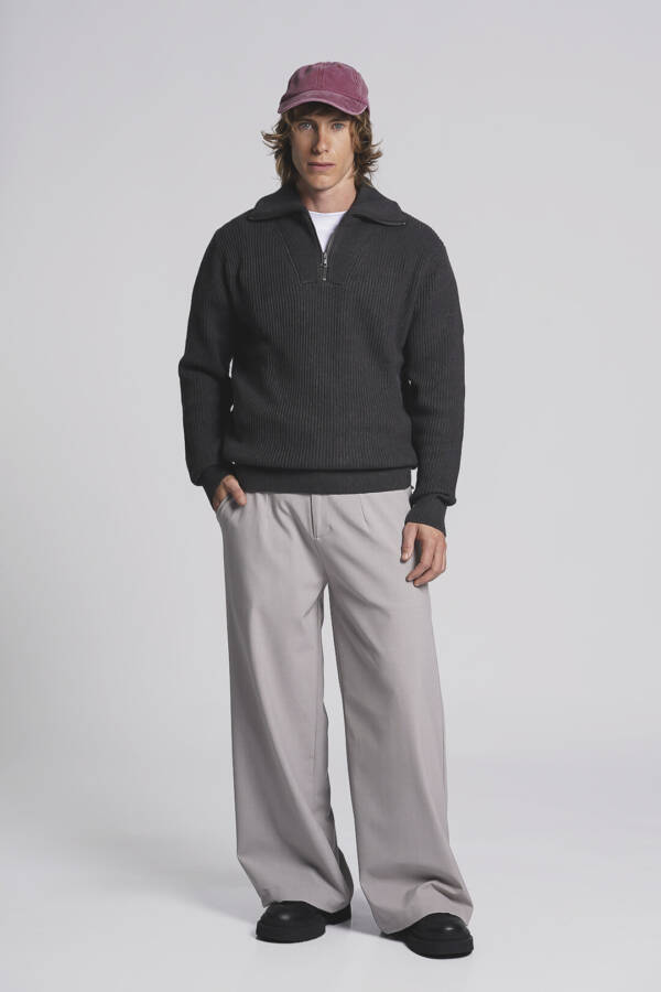 BATUK SWEATER DIFERENCIADO PLUTON - Image 3
