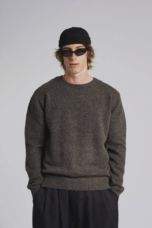 BATUK SWEATER BÁSICO SATURNO