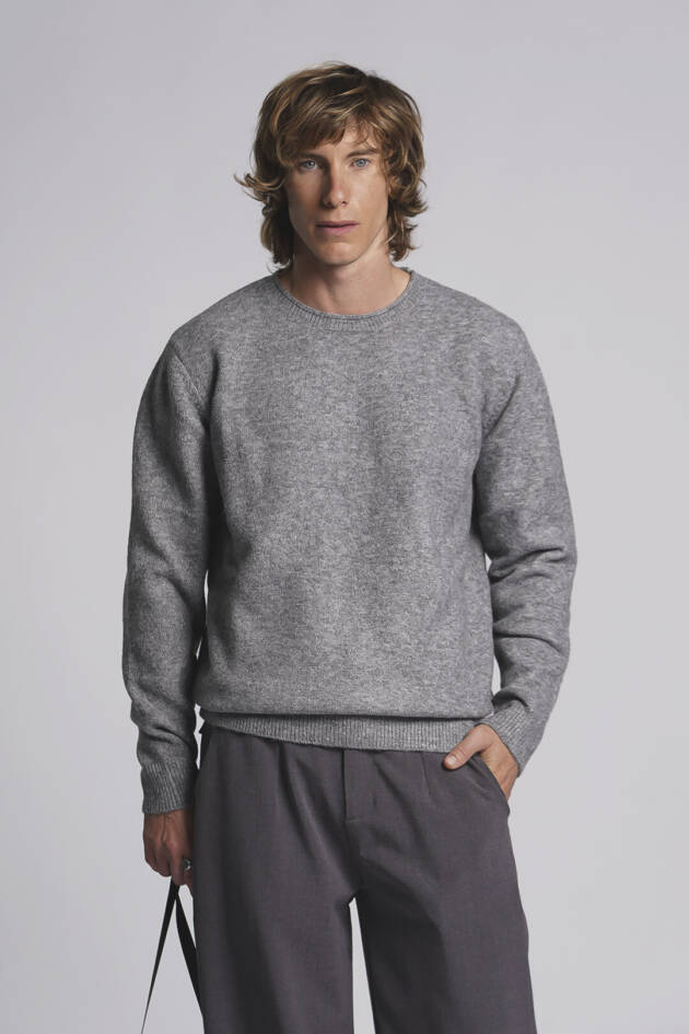 BATUK SWEATER BÁSICO SATURNO