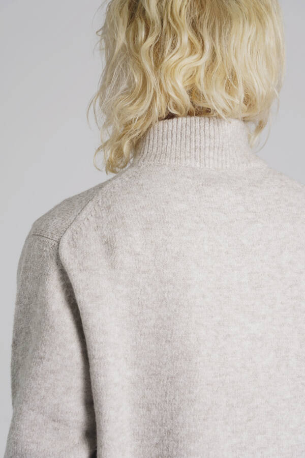BATUK SWEATER DIFERENCIADO JUPITER - Image 2