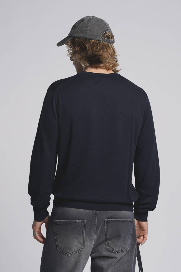 BATUK SWEATER BÁSICO VENUS - Image 2