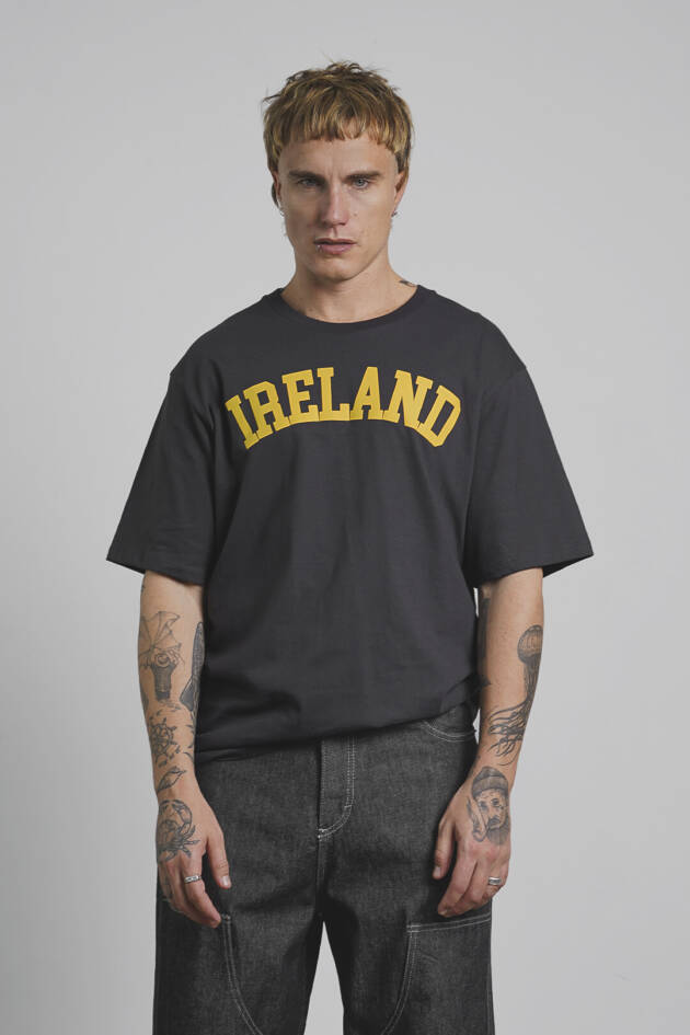 BATUK REMERA ESTAMPADA SEYTON