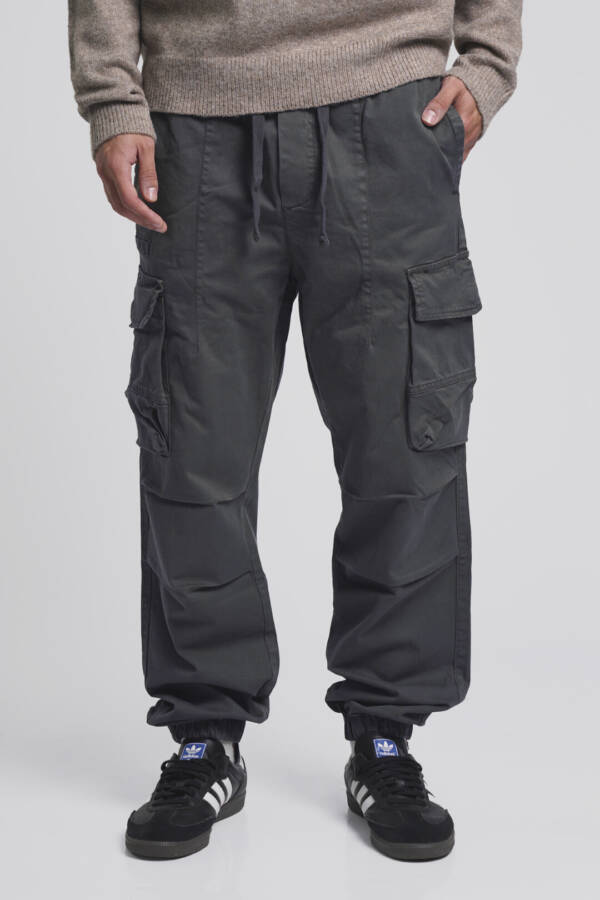 BATUK PANTALÓN JOGGER DIFERENCIADO BEREBER - Image 2