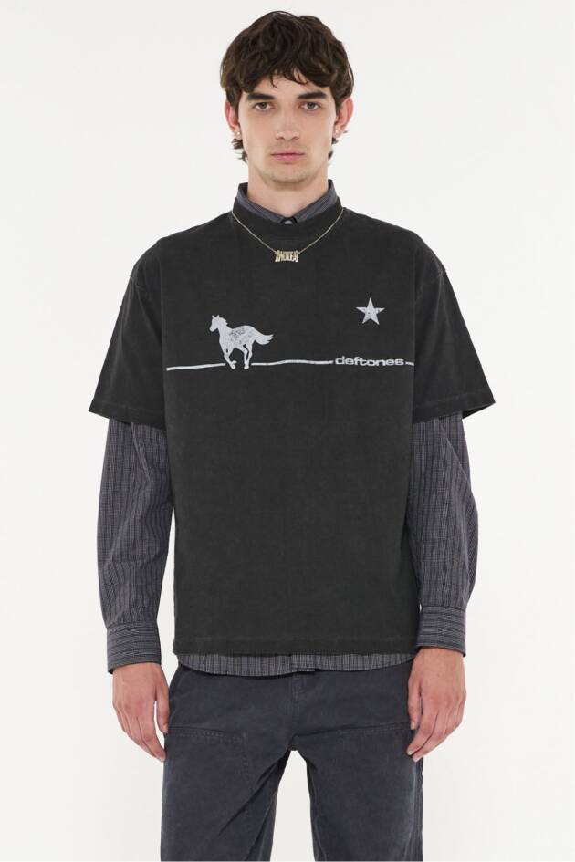 AY NOT DEAD REMERA DEFTONES