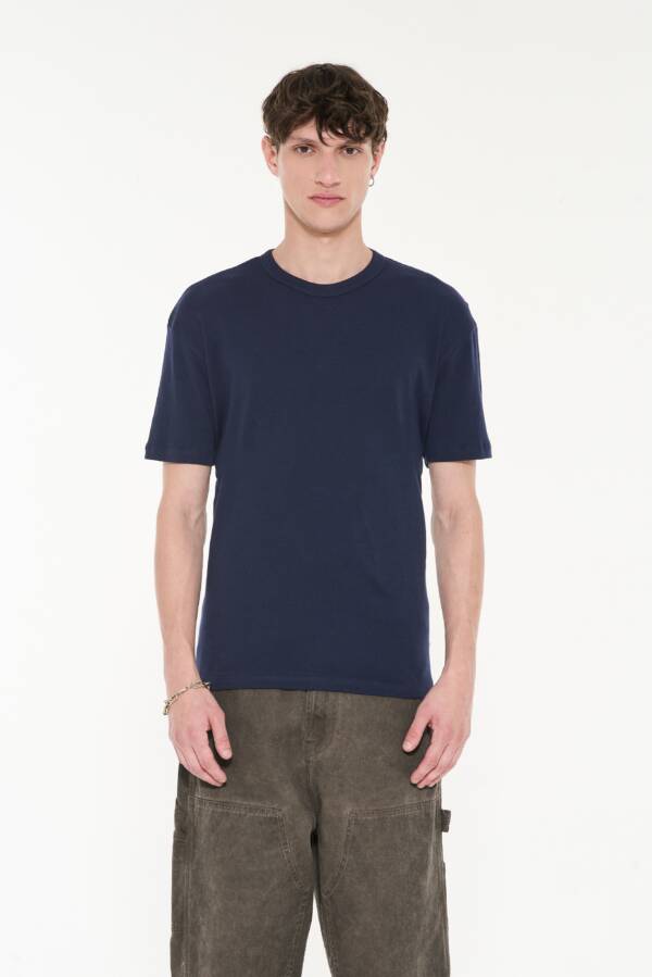 AY NOT DEAD REMERA CLASSIC RIB - Image 2