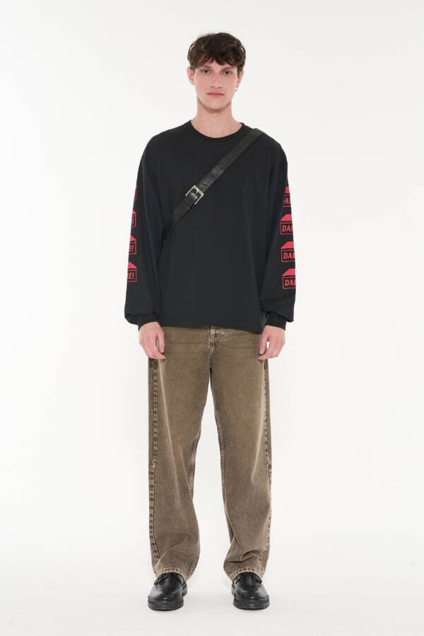 AY NOT DEAD REMERA ML CORRECTION - Image 3
