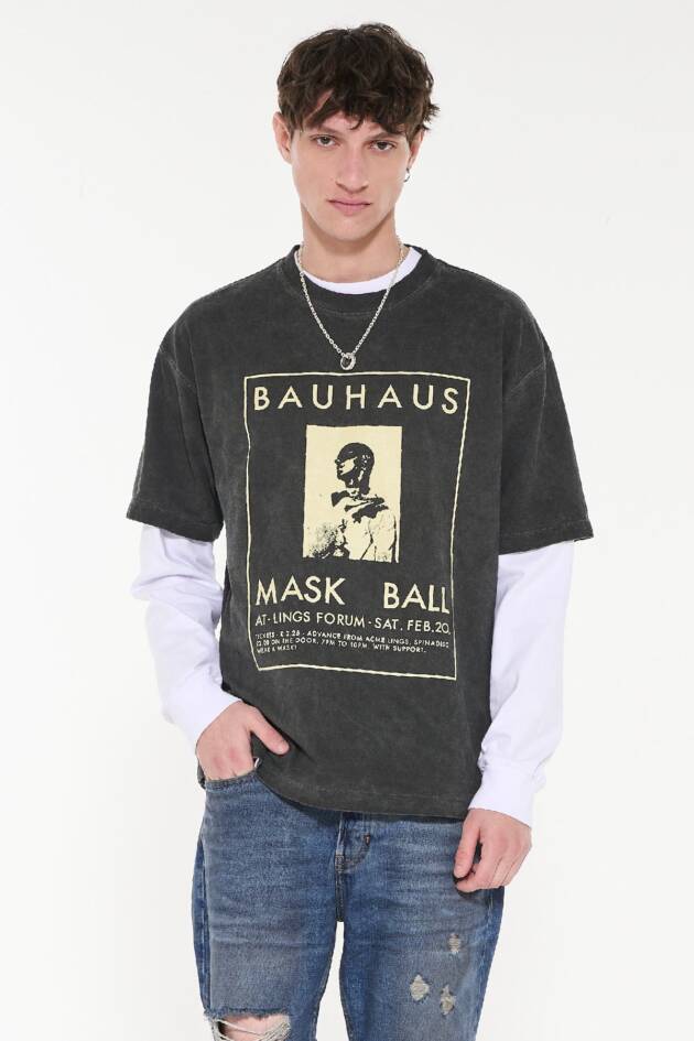 AY NOT DEAD REMERA BAUHAUS