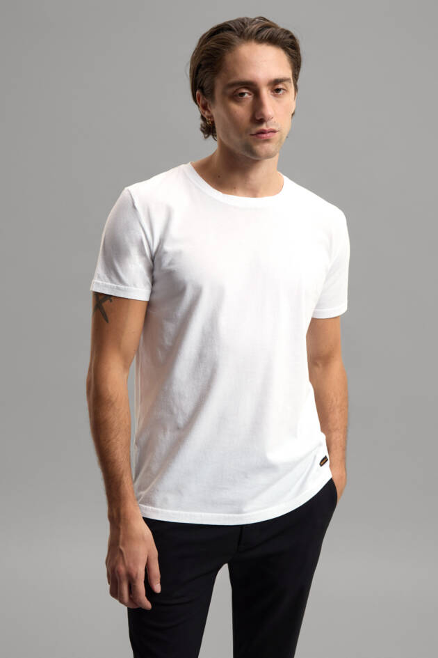 HERENCIA REMERA BÁSICA B02