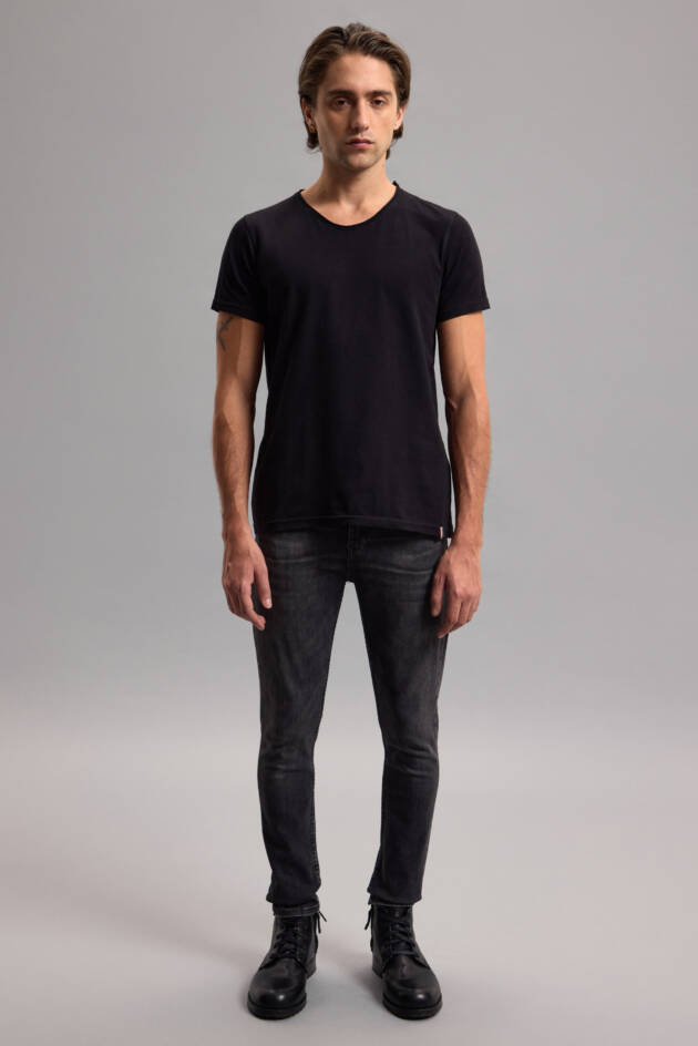 HERENCIA REMERA BÁSICA F02