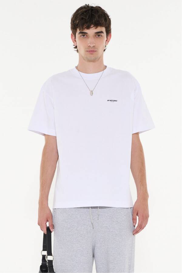 AY NOT DEAD REMERA OVER CLASSIC - Image 2