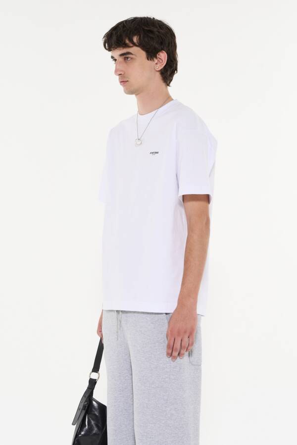 AY NOT DEAD REMERA OVER CLASSIC - Image 4