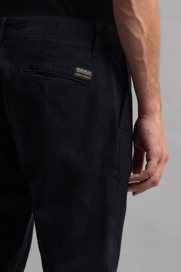 HERENCIA PANTALÓN FREDDIE BLACK - Image 3