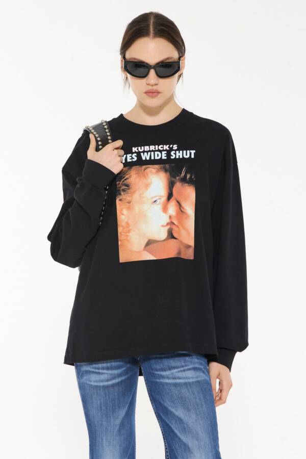 AY NOT DEAD REMERA ML EYES - Image 7