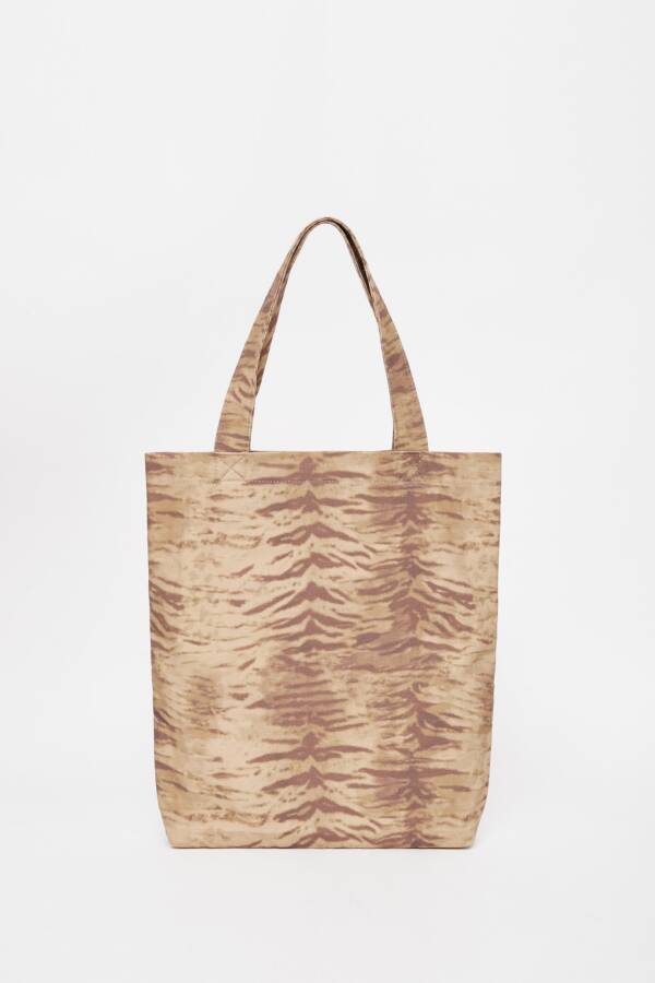 AY NOT DEAD TOTE BAG PRINT - Image 2