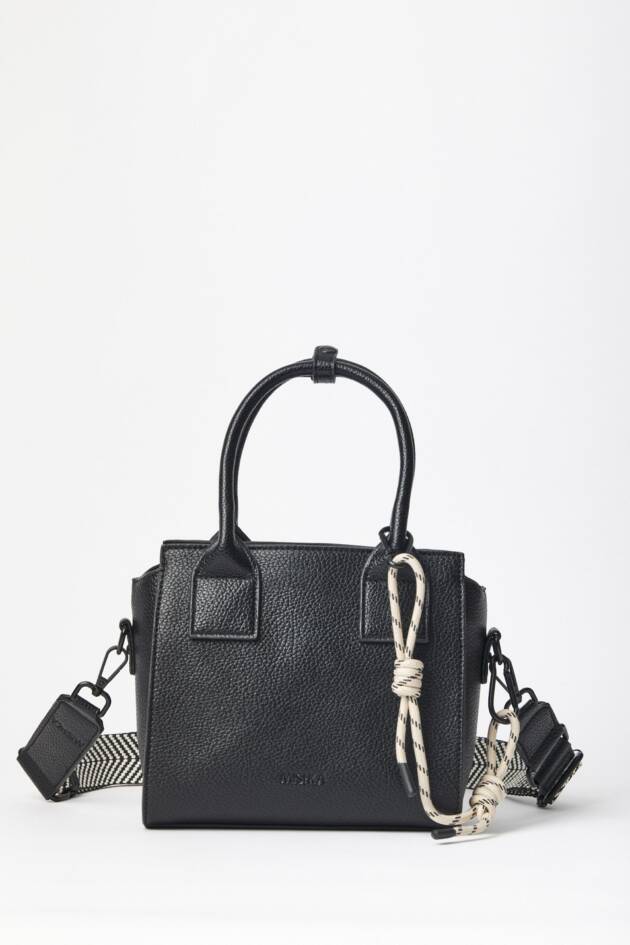 MISHKA CARTERA YAYOI