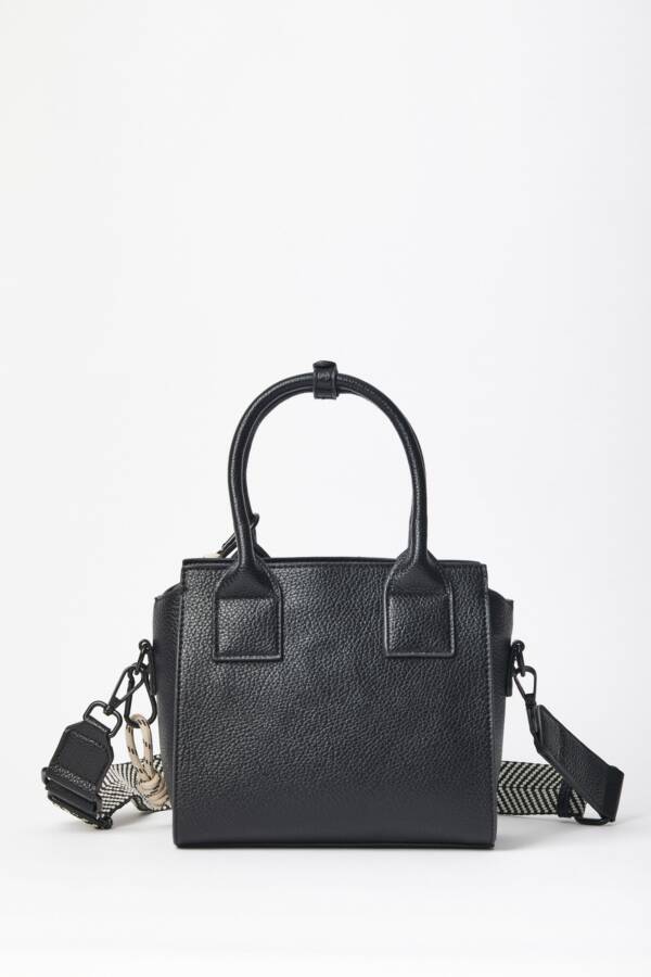 MISHKA CARTERA YAYOI - Image 3