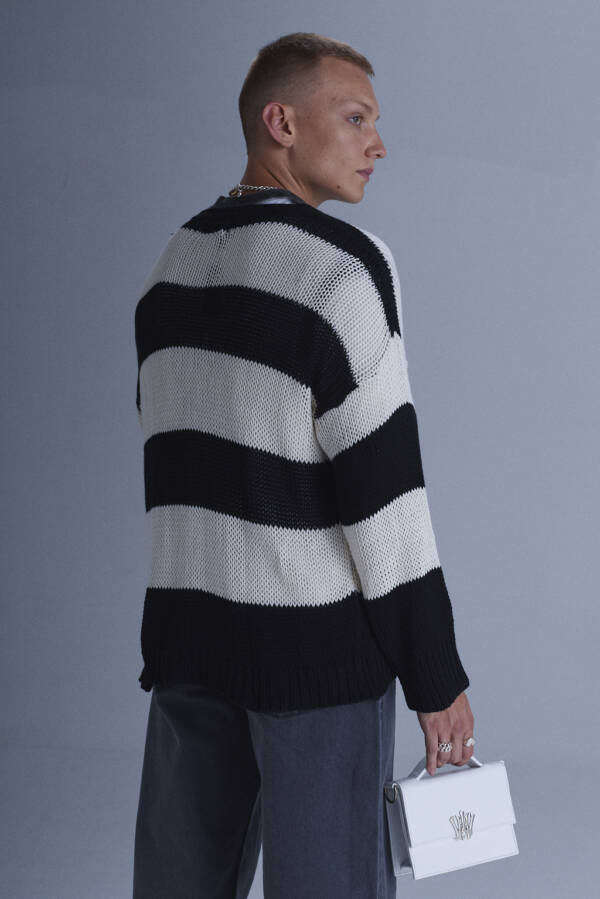 HARVEY WILLYS SWEATER TEEN SPIRIT RAW - Image 4