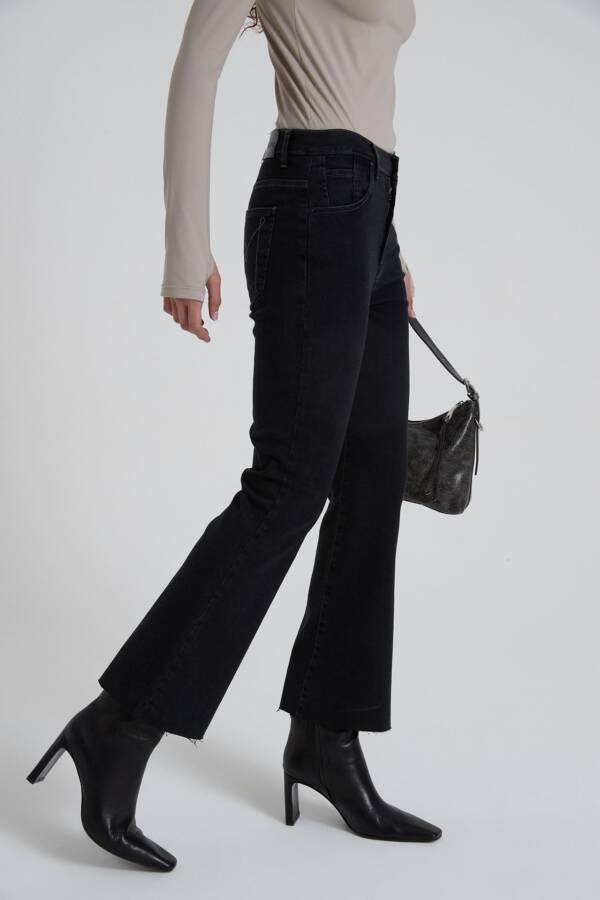 MARIA CHER FLARE CROP ALCIONE N NEGRO - Image 3