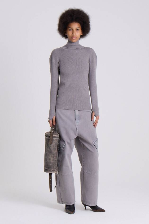 MARIA CHER POLERA MESSIER GRIS