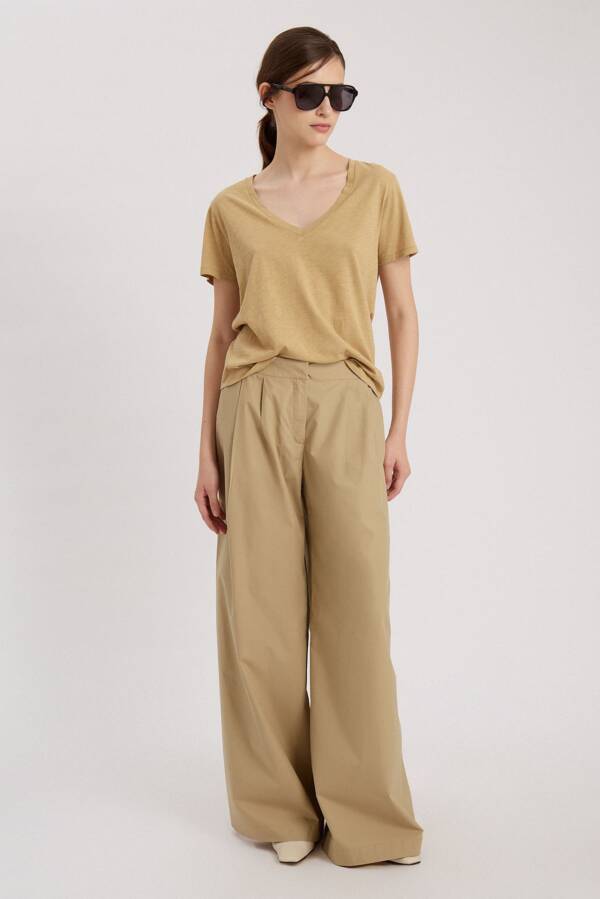 MARIA CHER REMERA V ESTELA CAMEL