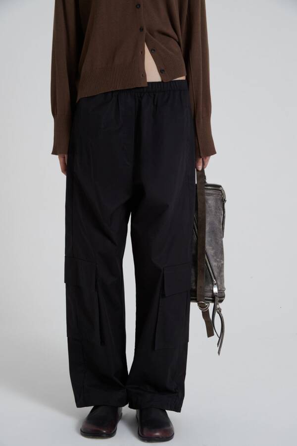 MARIA CHER PANTALON ARA NEGRO - Image 2
