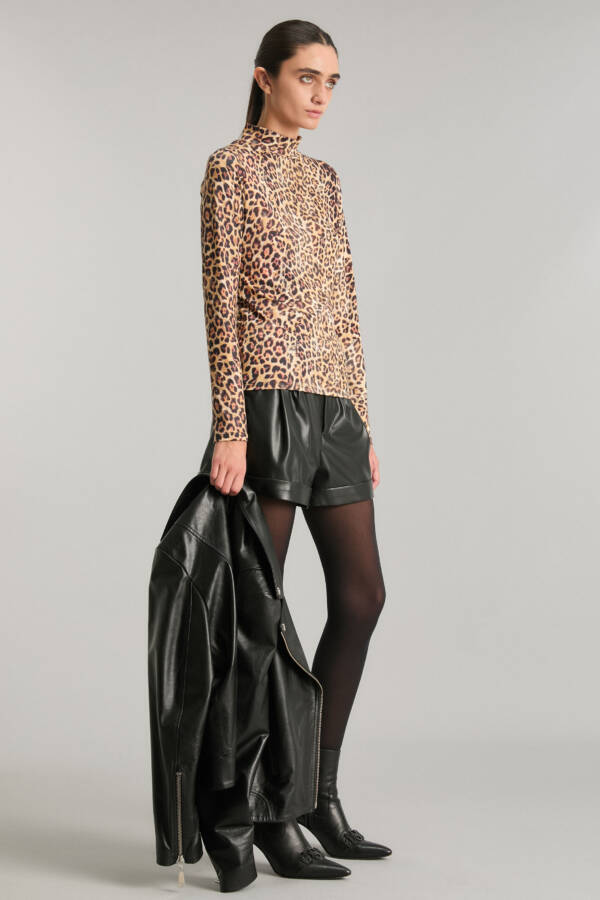 KOSIUKO POLERA GLOW LEOPARD - Image 3
