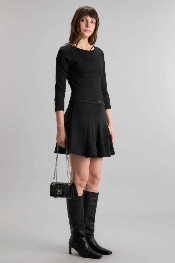 KOSIUKO TOP BACKLESS - Image 2