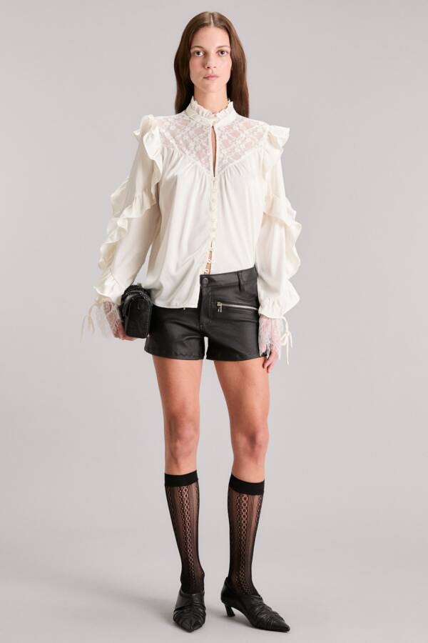 KOSIUKO SHORT ZIPPER BLACK