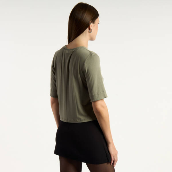 KEVINGSTON REMERA MOUNA - Image 4