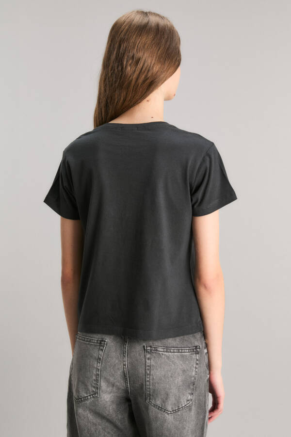 KOSIUKO REMERA MY OWN MUSE - Image 2