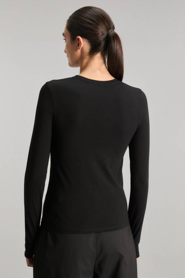 KOSIUKO REMERA SHIELD KSK - Image 2
