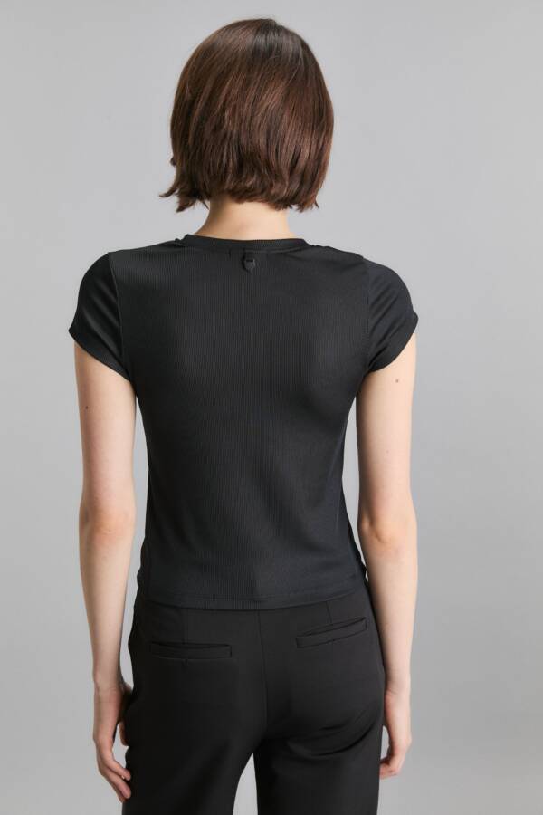 KOSIUKO REMERA MARTI ROCK - Image 2